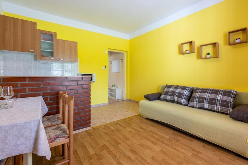 Apartmani Ane Lopar Bagian luar foto