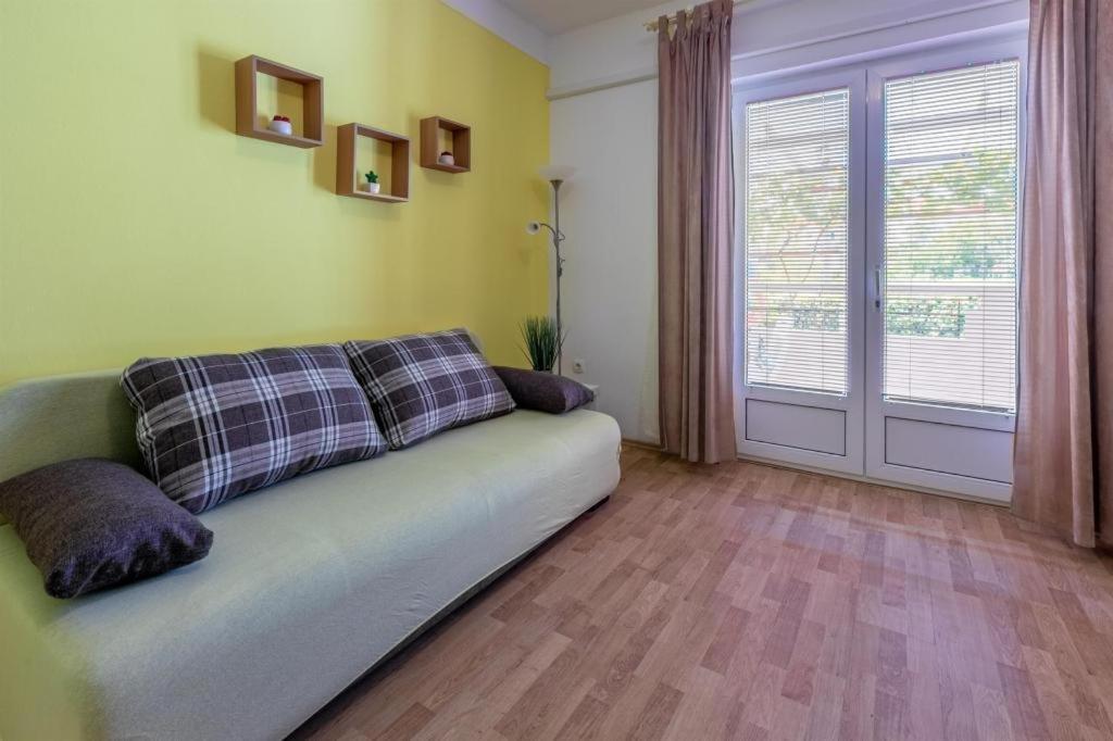 Apartmani Ane Lopar Bagian luar foto